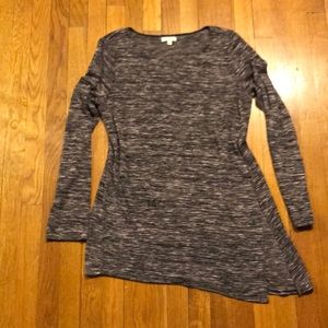 Asymmetric knit long sleeve shirt